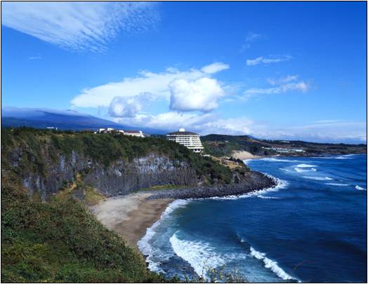 Geological Formation of Columnar Jointing, Jeju Island 2.jpg