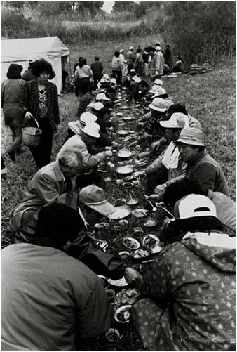 Village Community Picnic.jpg